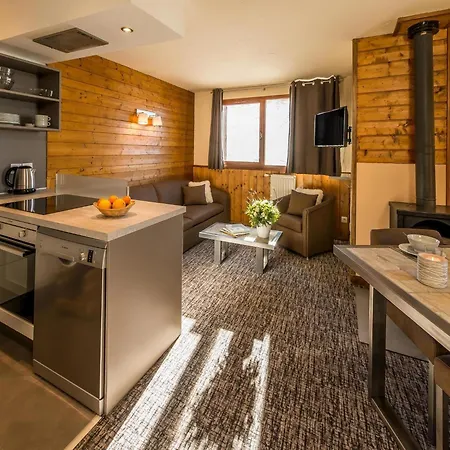 Woodsy Retreat In The Alps Val Thorens