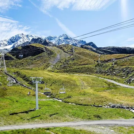 Woodsy Retreat In The Alps Val Thorens